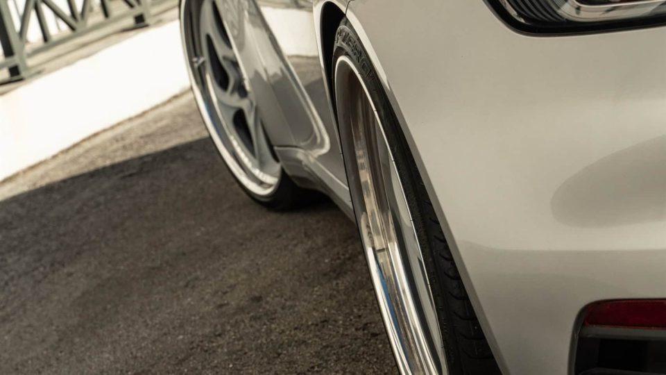 Porsche 992 GTS | Ice Gray Metallic | on HRE 522 FMR | Satin Silver