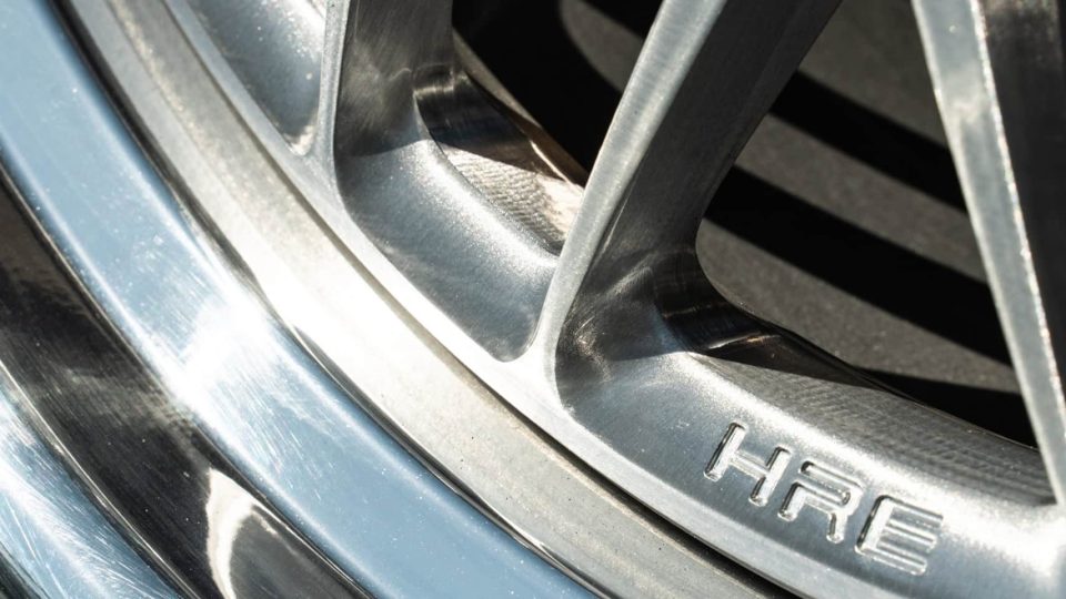 Porsche 992 Carrera S | Carrera White | on HRE 520 FMR | Brushed Clear