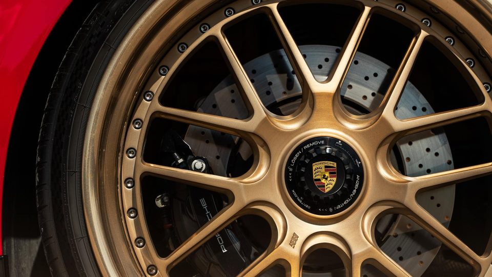 Porsche 992 GTS | Carmine Red | on 1886 Wheels S010| Brushed Champagne