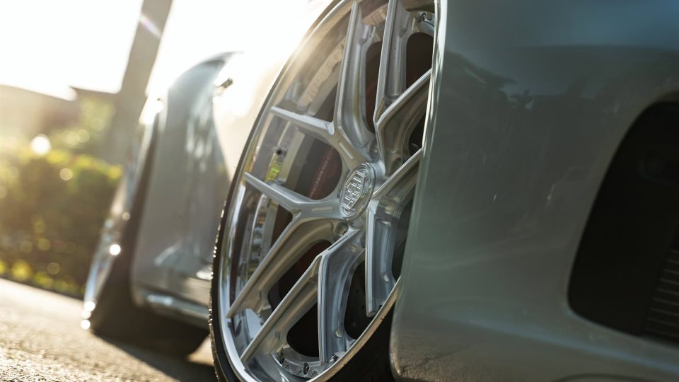 Porsche 992 Targa 4GTS on 1886 Wheels