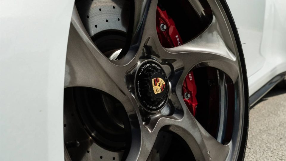 Porsche 992 GTS | Ice Gray Metallic | on HRE 522M | Polished Dark Clear