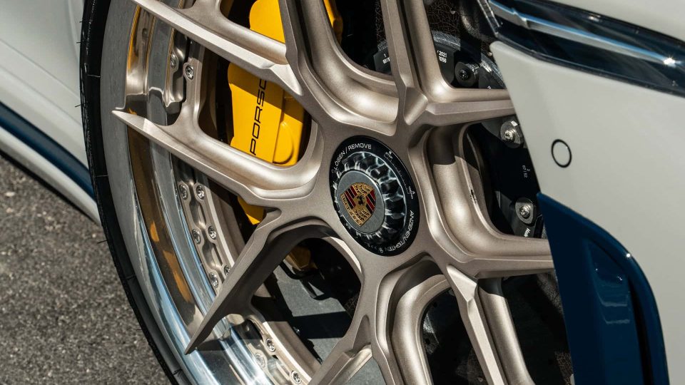 TECHART 992 Turbo S | Chalk | on HRE S101SC | Satin White Gold