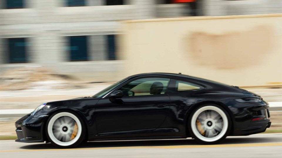 Porsche 992 GT3 Touring | Black | on ANRKY AN27 | Gloss White