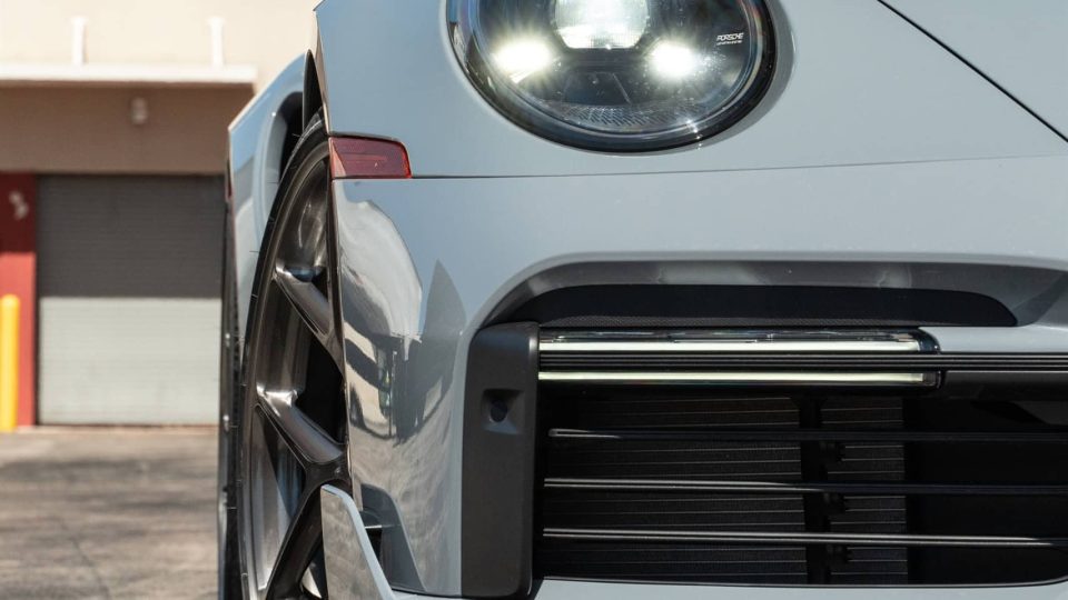 Porsche 992 Turbo S | Slate Grey | on R101 LW | Brushed Dark Clear