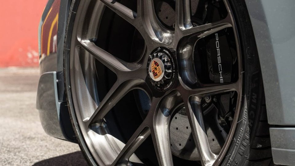Porsche 992 Turbo S | Slate Grey | on R101 LW | Brushed Dark Clear