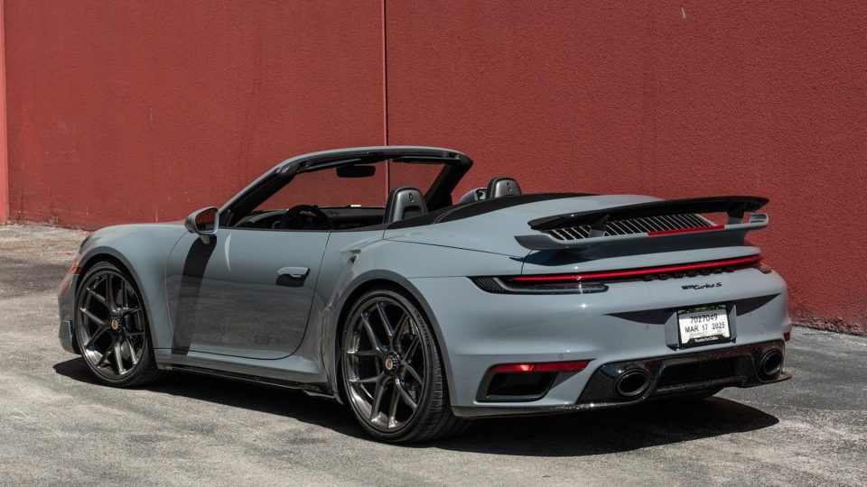 Porsche 992 Turbo S | Slate Grey | on R101 LW | Brushed Dark Clear