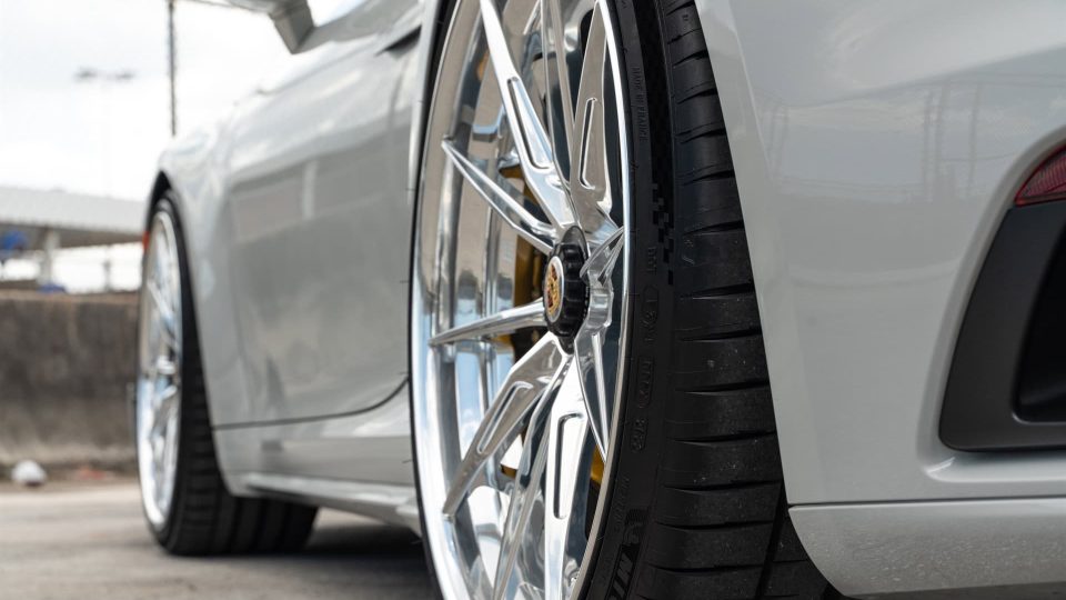 1886 Wheels G010 | Porsche 992 Turbo S Cabriolet