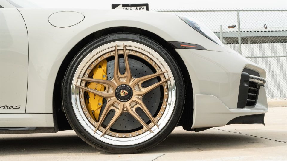 Porsche 992 Turbo / HRE S107SC