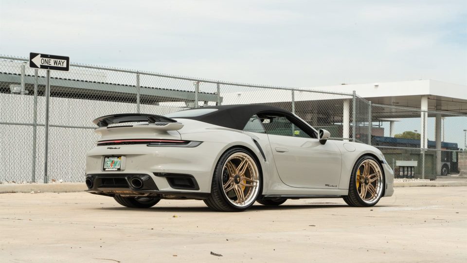 Porsche 992 Turbo / HRE S107SC