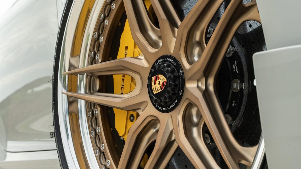 Porsche 992 Turbo / HRE S107SC