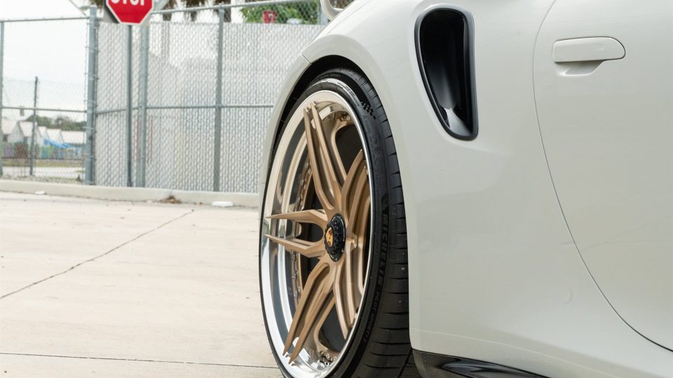 Porsche 992 Turbo / HRE S107SC