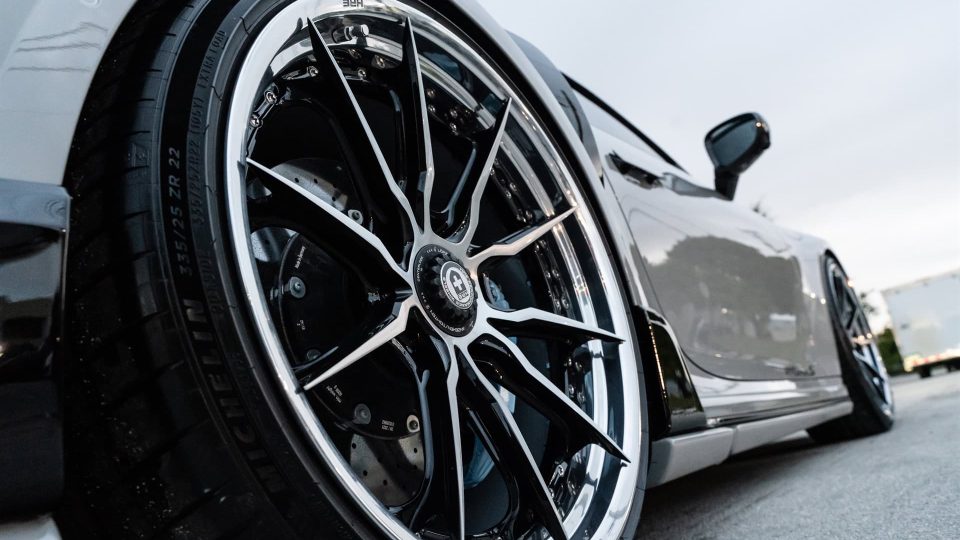 TECHART 992 Turbo S | Chalk | on HRE S104SC | Brushed Clear/ Gloss Black Window