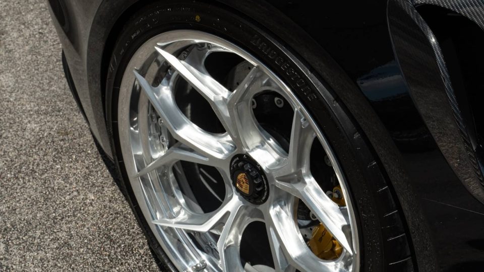 Porsche 992 Turbo Cabriolet on HRE S111SC
