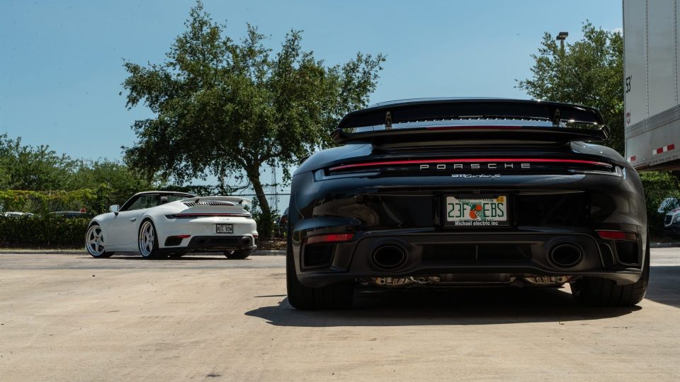 Porsche 992 Turbo Cabriolet on HRE S111SC
