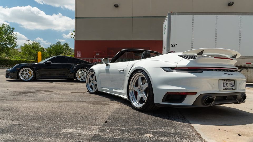 Porsche 992 Turbo S on HRE 527 FMR
