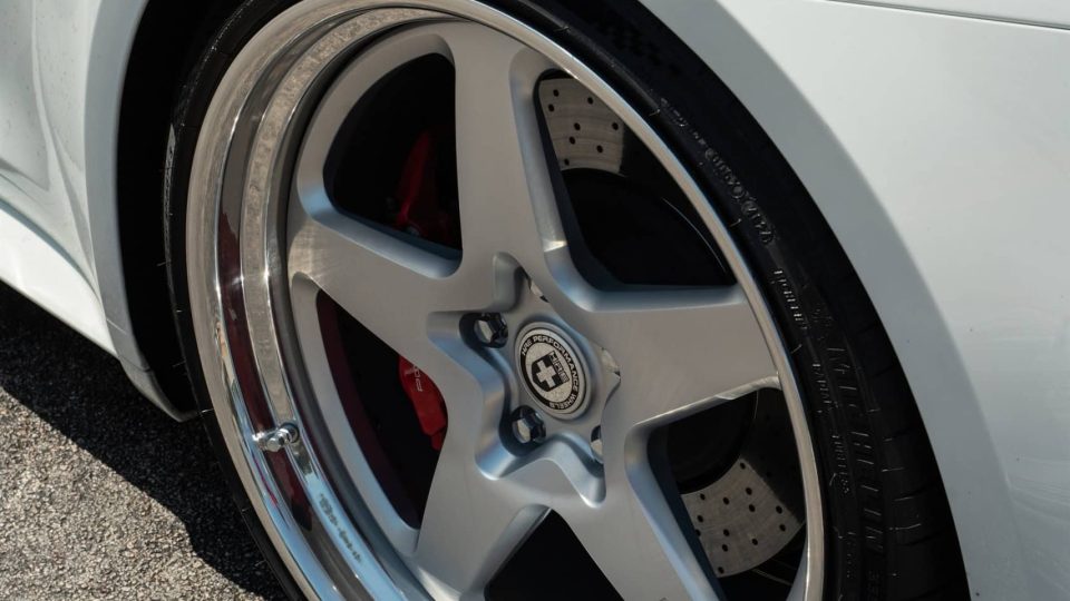Porsche 992 Turbo S on HRE 527 FMR