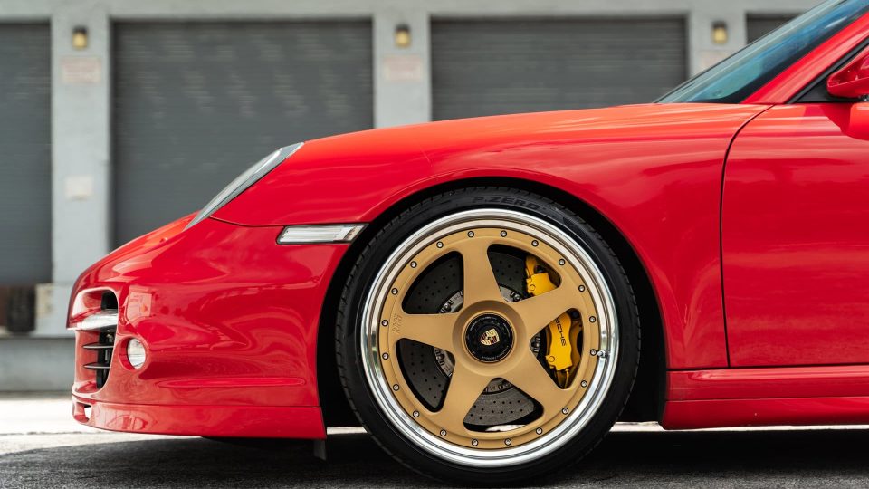 Porsche 997 Turbo S | Guards Red | on 1886 S005 Wheels | Satin Gold