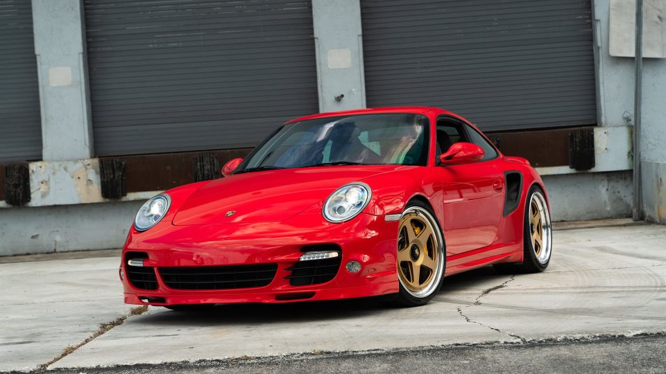 Porsche 997 Turbo S | Guards Red | on 1886 S005 Wheels | Satin Gold