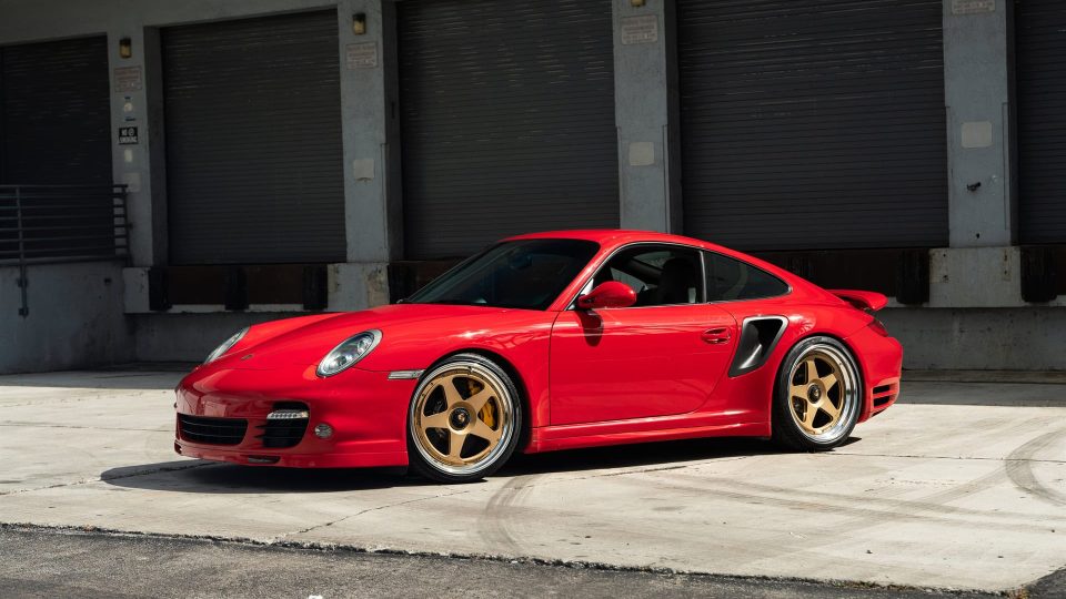 Porsche 997 Turbo S | Guards Red | on 1886 S005 Wheels | Satin Gold