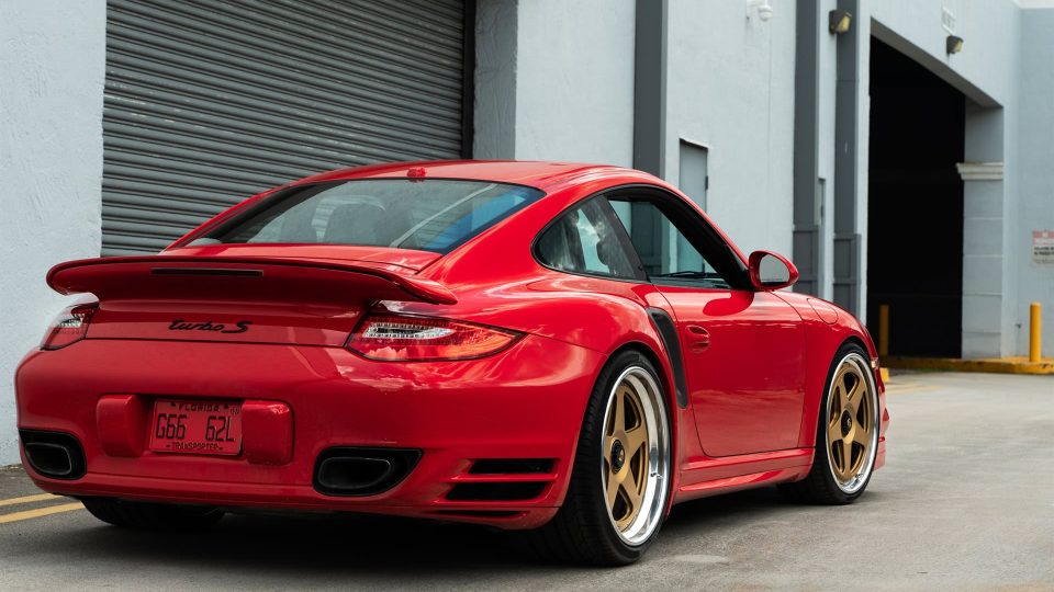 Porsche 997 Turbo S | Guards Red | on 1886 S005 Wheels | Satin Gold