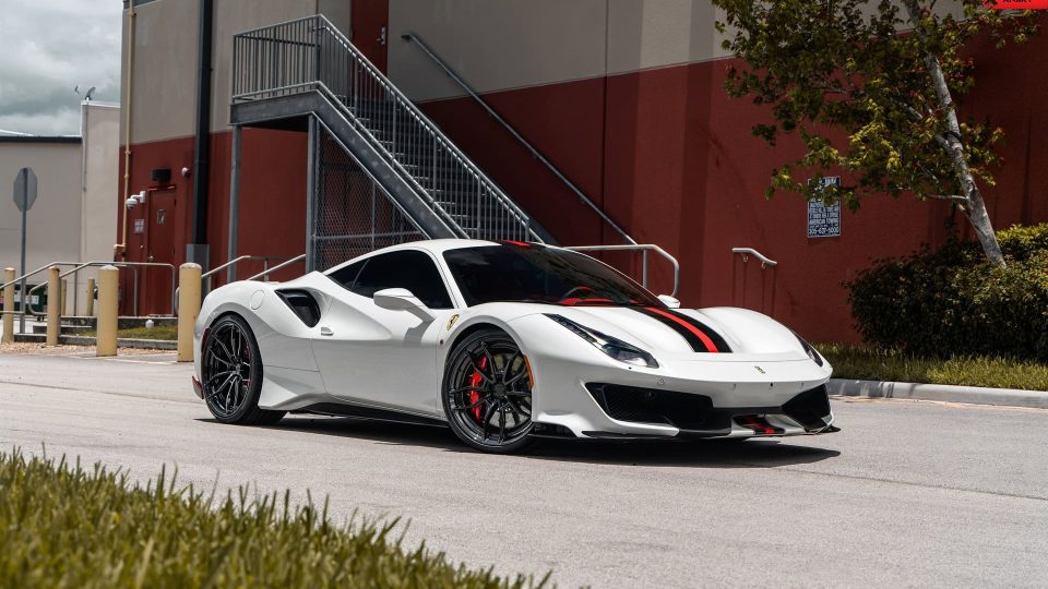 Ferrari 488 Pista | Bianco Avus | ANRKY AN21 | Gloss Black