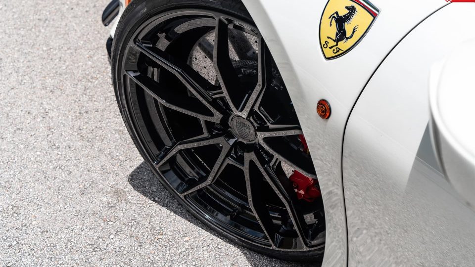 Ferrari 488 Pista | Bianco Avus | ANRKY AN21 | Gloss Black