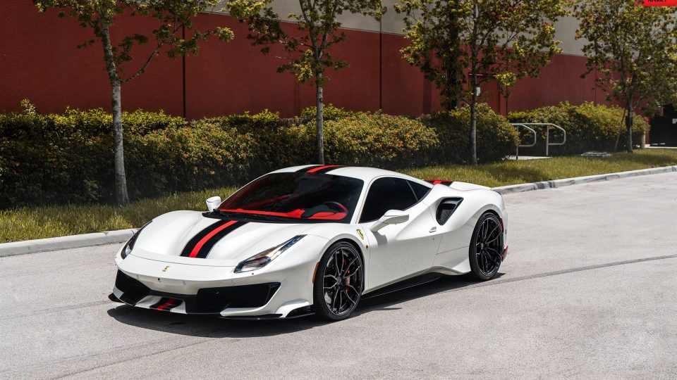 Ferrari 488 Pista | Bianco Avus | ANRKY AN21 | Gloss Black
