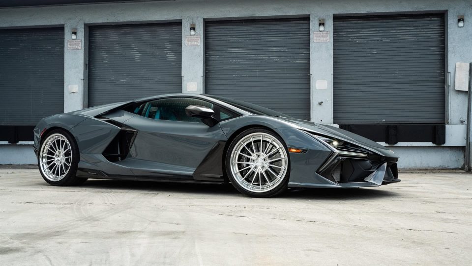 Lamborghini Revuelto – AN39 SeriesTHREE