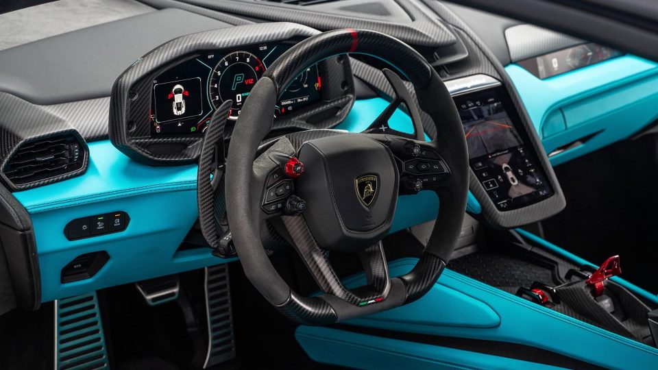 Lamborghini Revuelto – AN39 SeriesTHREE