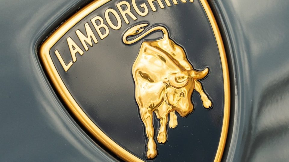 Lamborghini Revuelto – AN39 SeriesTHREE
