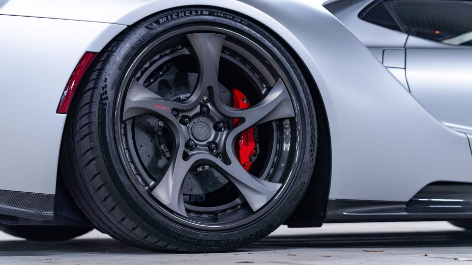 Ford GT Carbon Series – XR|Series XR-305