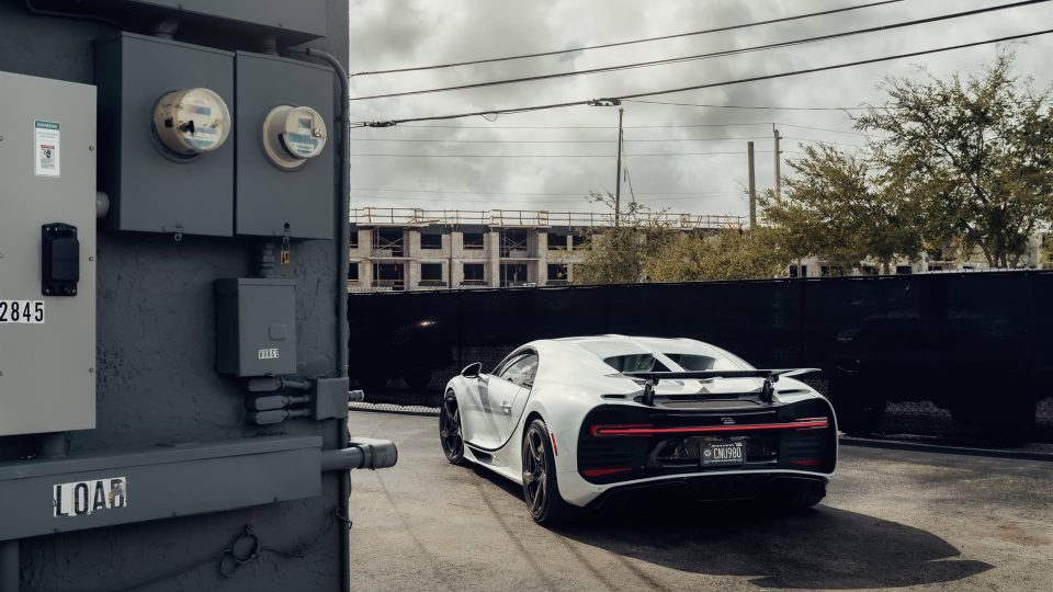 Bugatti Chiron | on ANRKY XR-105 | Mirror Polished Smoke