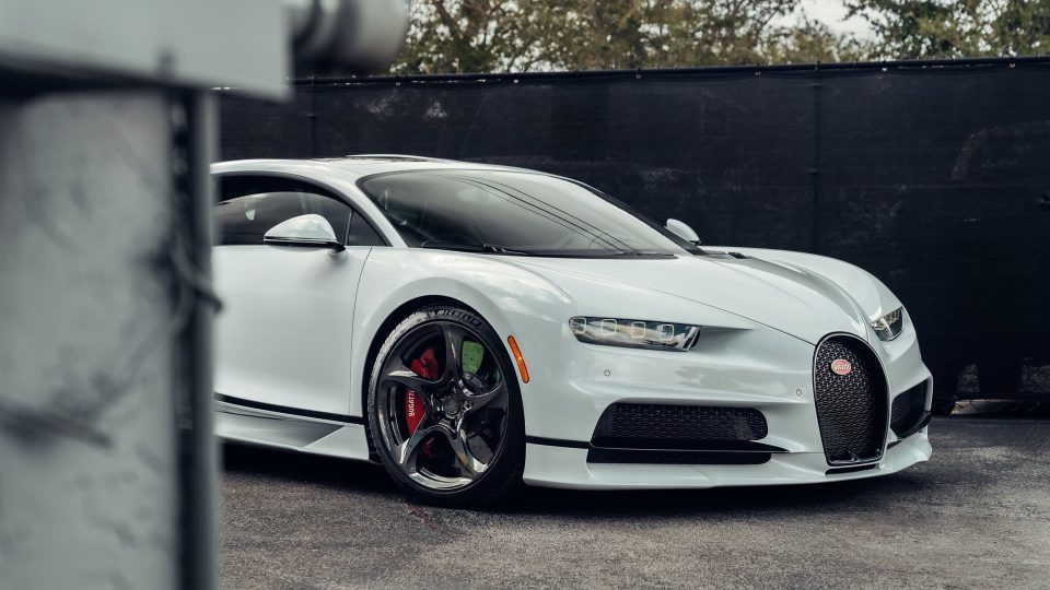 Bugatti Chiron | on ANRKY XR-105 | Mirror Polished Smoke