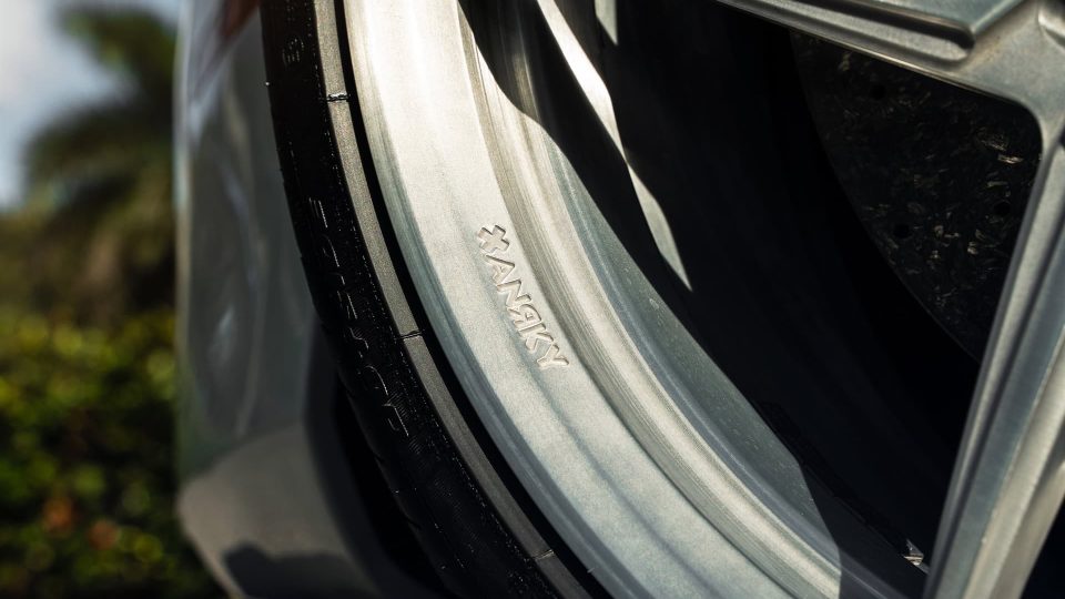 Ferrari 488 GTB | Bianco Fuji | on ANRKY S1-X3 | Brushed Clear