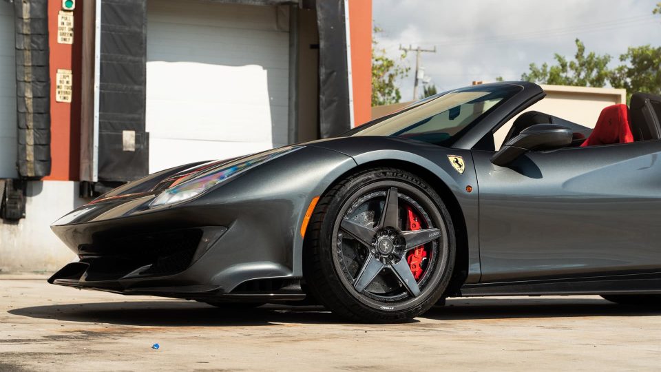 Ferrari 488 Pista | Grigio Silverstone | on ANRKY RS5.3C | Polished Smoke
