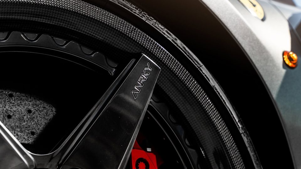 Ferrari 488 Pista | Grigio Silverstone | on ANRKY RS5.3C | Polished Smoke