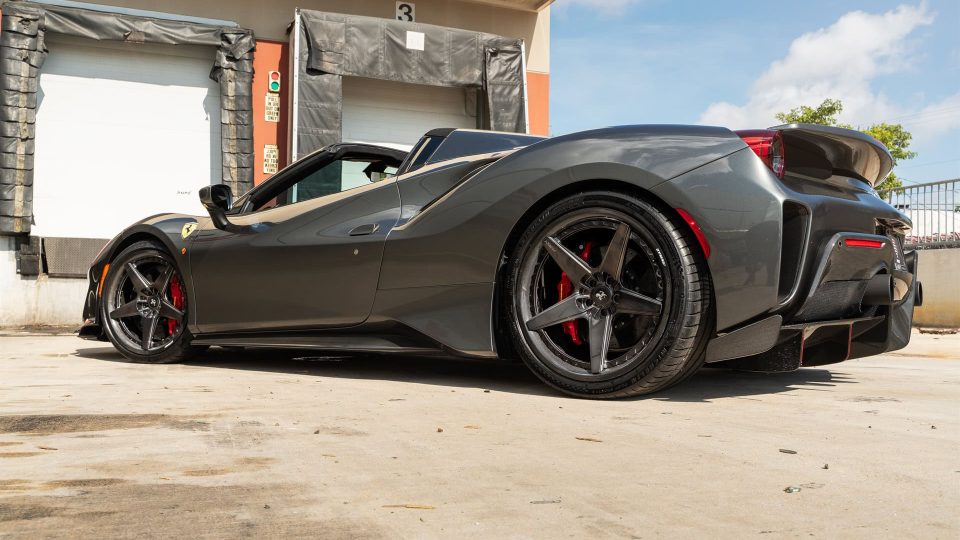 Ferrari 488 Pista | Grigio Silverstone | on ANRKY RS5.3C | Polished Smoke