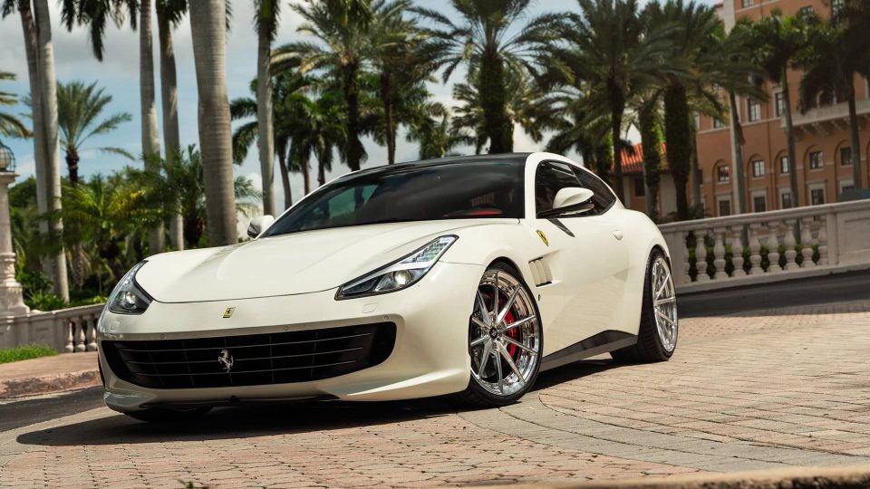 Ferrari GTC4 Lusso – AN28 SeriesTWO