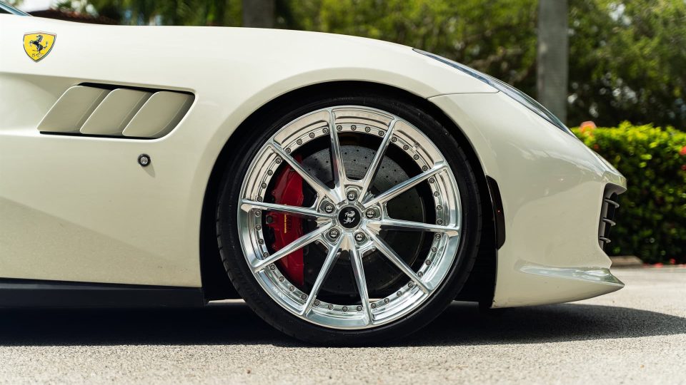 Ferrari GTC4 Lusso – AN28 SeriesTWO