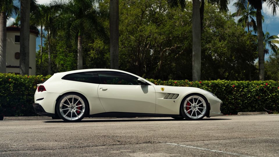 Ferrari GTC4 Lusso – AN28 SeriesTWO