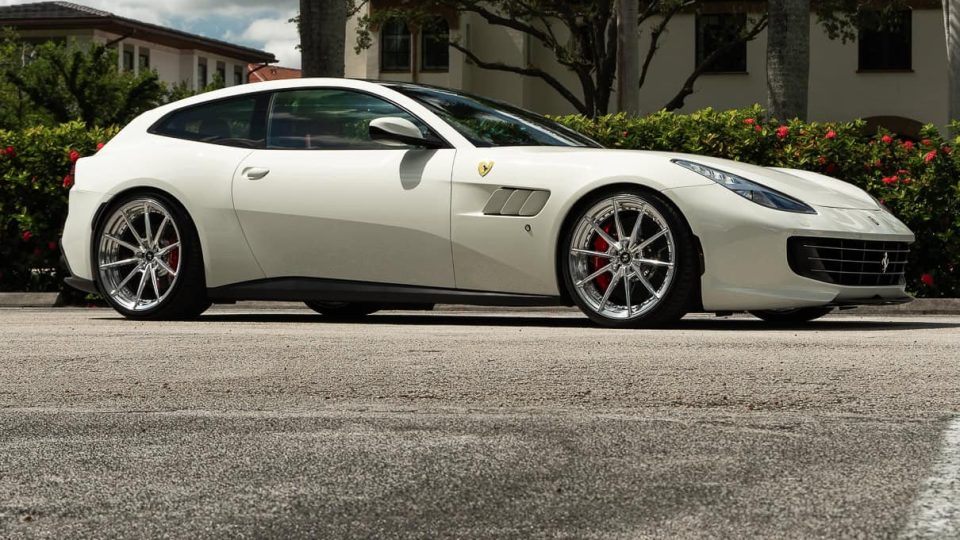 Ferrari GTC4 Lusso – AN28 SeriesTWO
