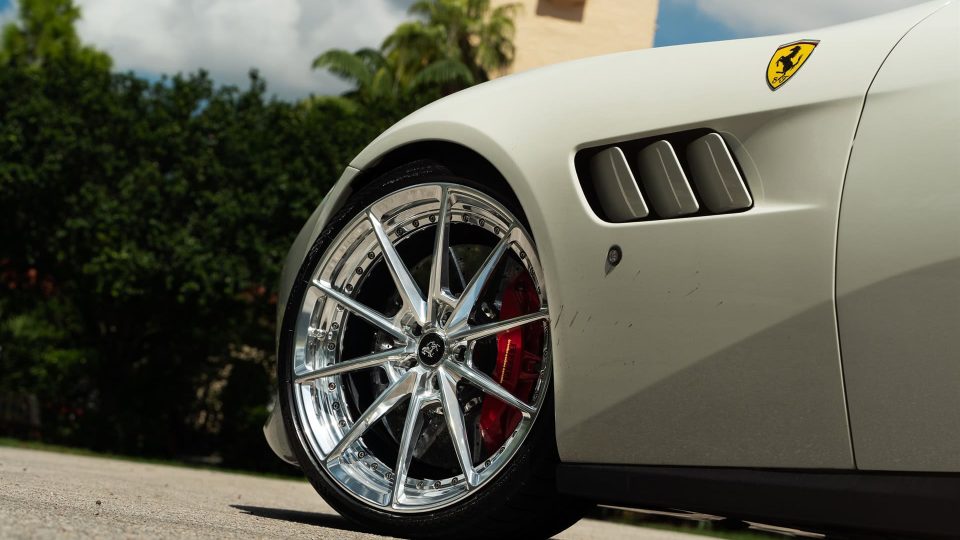 Ferrari GTC4 Lusso – AN28 SeriesTWO