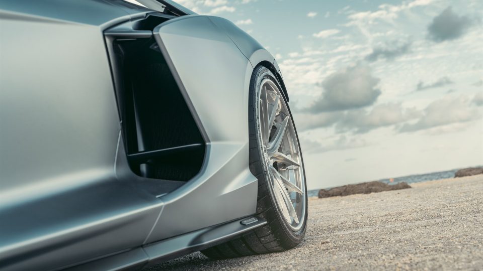 Lamborghini Revuelto on ANRKY XR-301