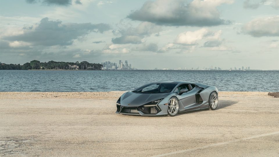 Lamborghini Revuelto on ANRKY XR-301