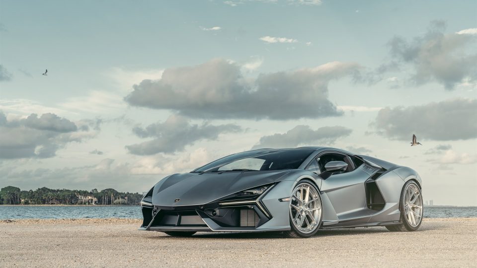 Lamborghini Revuelto on ANRKY XR-301