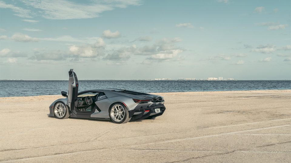 Lamborghini Revuelto on ANRKY XR-301