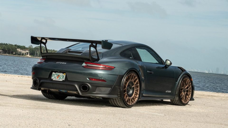 Porsche GT2RS – AN20 AeroSPort