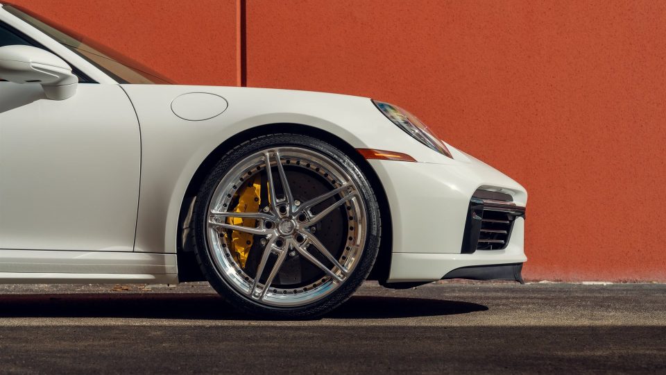 Porsche 992 on ANRKY AN27