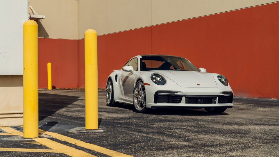 Porsche 992 on ANRKY AN27