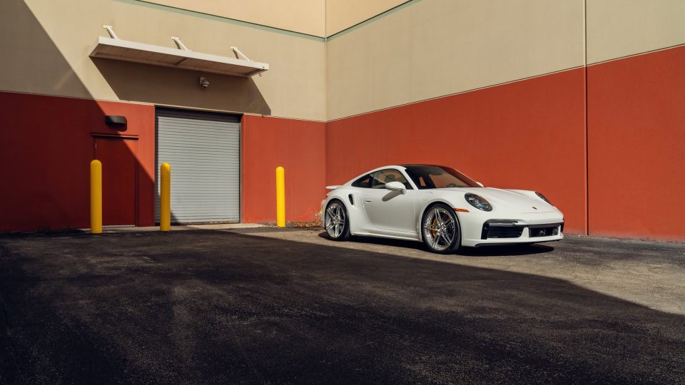 Porsche 992 on ANRKY AN27
